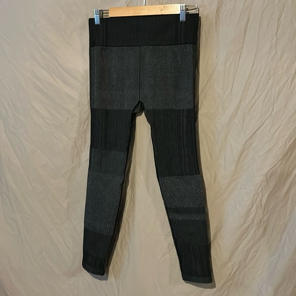 Zyia leggings - Picture 1 of 3